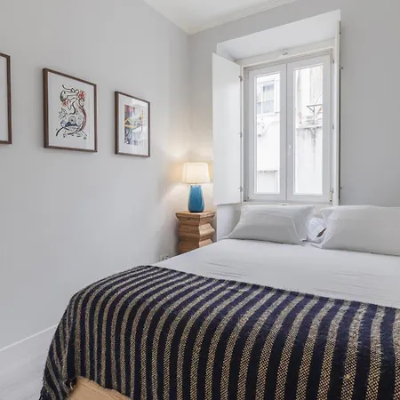 Apartment Principe Real Charm By Lovelystay *