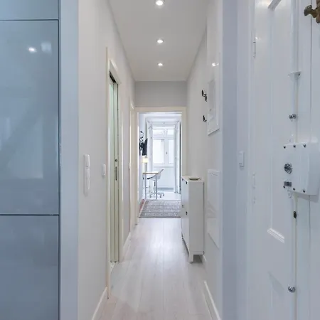 Apartment Principe Real Charm By Lovelystay Lisbon
