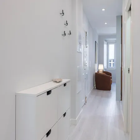 Apartment Principe Real Charm By Lovelystay