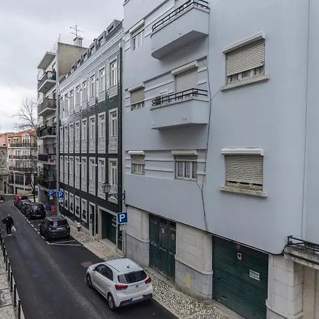 Apartment Principe Real Charm By Lovelystay Lisbon